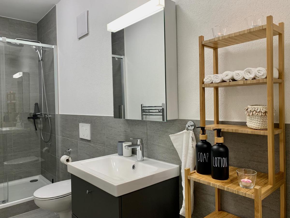 Eva O Wellnessoasis O Montainview O Pizzaoven O Apartment Ingenbohl Bagian luar foto